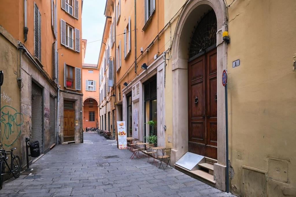 Lussuoso Appartamento Nel Cuore Del Centro Storico Bologna Eksteriør billede